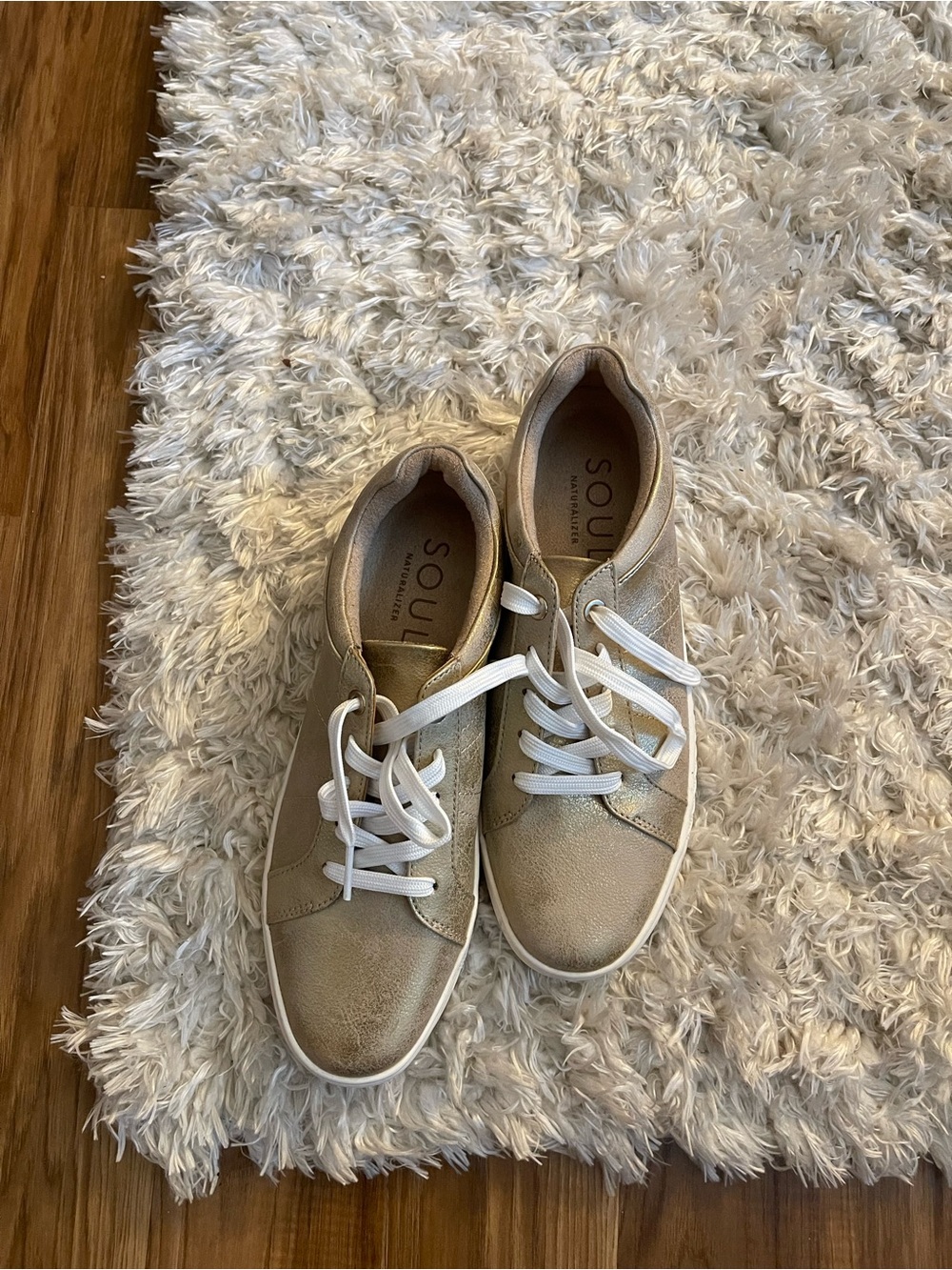 SOUL Naturalizer Metallic Taupe Sneakers with White Laces